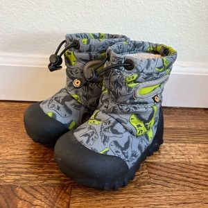 Bogs B-Moc Snow Boots cool Dinos gray green waterproof baby toddler size 7